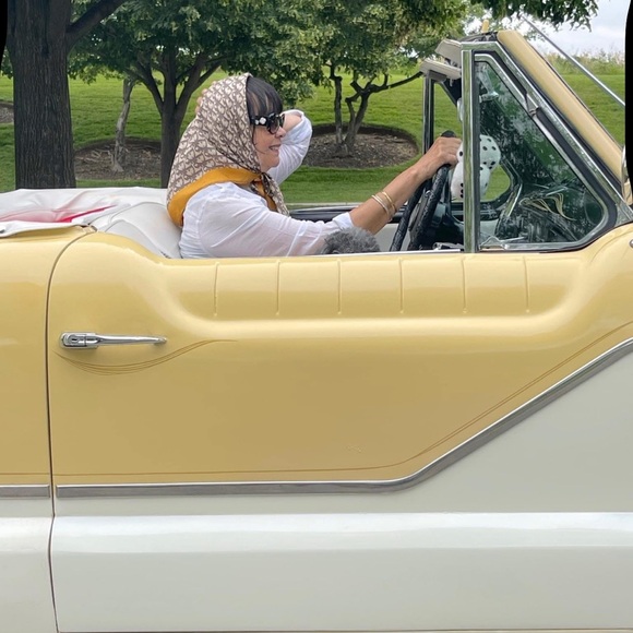 Meet your Posher, Erica - Picture 7 of 16